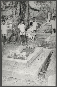 Java: het graf van Karta Nata Negara te Rangkasbitung in het district Lebak, foto door Bert Vinkenborg