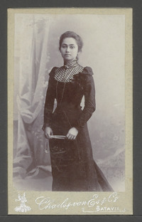 Adeline Louise Augustine Douwes Dekker, kleindochter van Multatuli's broer Jan