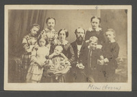 Mimi Hamminck Schepel-Volck met haar familie