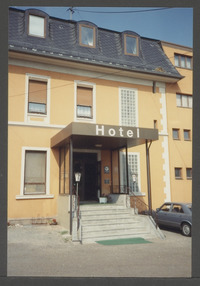 Ingelheim: woon- en sterfhuis van Multatuli, thans hotel